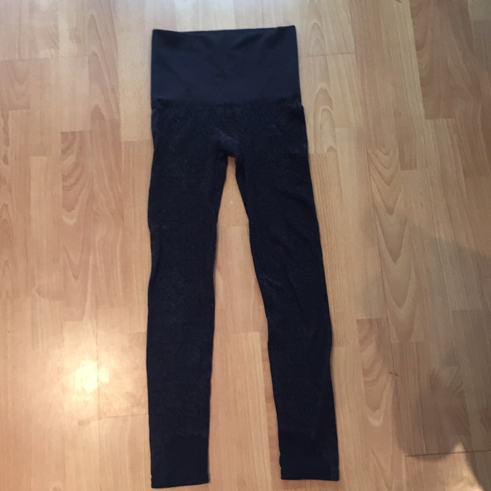3 leggings-size S/M